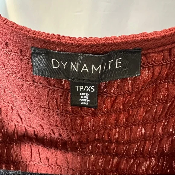 Dynamite Women V-Neck Red Blouse In Size XS - Picture 5 of 6